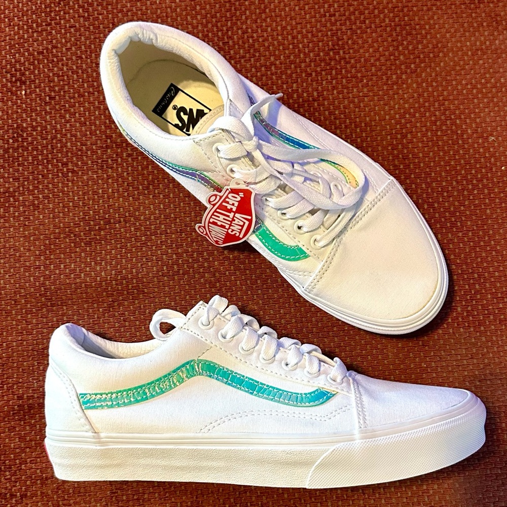 New Vans Old Skool Custom White Holographic Aqua w/“SWAZY3” on back SZ M9 W10.5